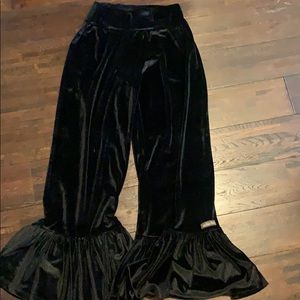 Matilda Jane Women’s Black velvet ruffle pants XS